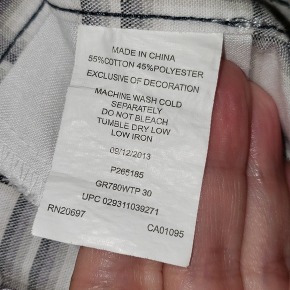 Worn once! 💯DICKIES PLAID SHORTS - Picture 3 of 6